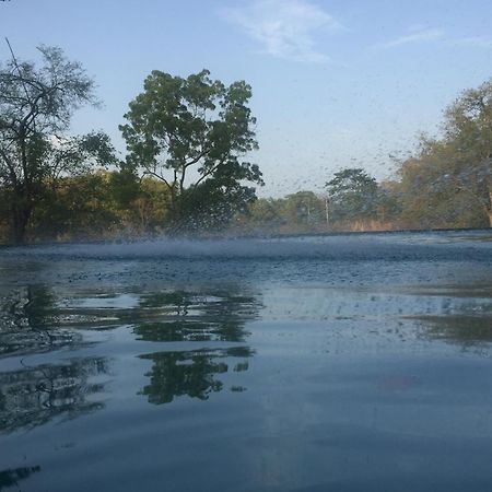 Ehalagala Lake Resort Sigiriya Eksteriør bilde