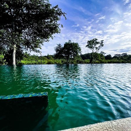 Ehalagala Lake Resort Sigiriya Eksteriør bilde