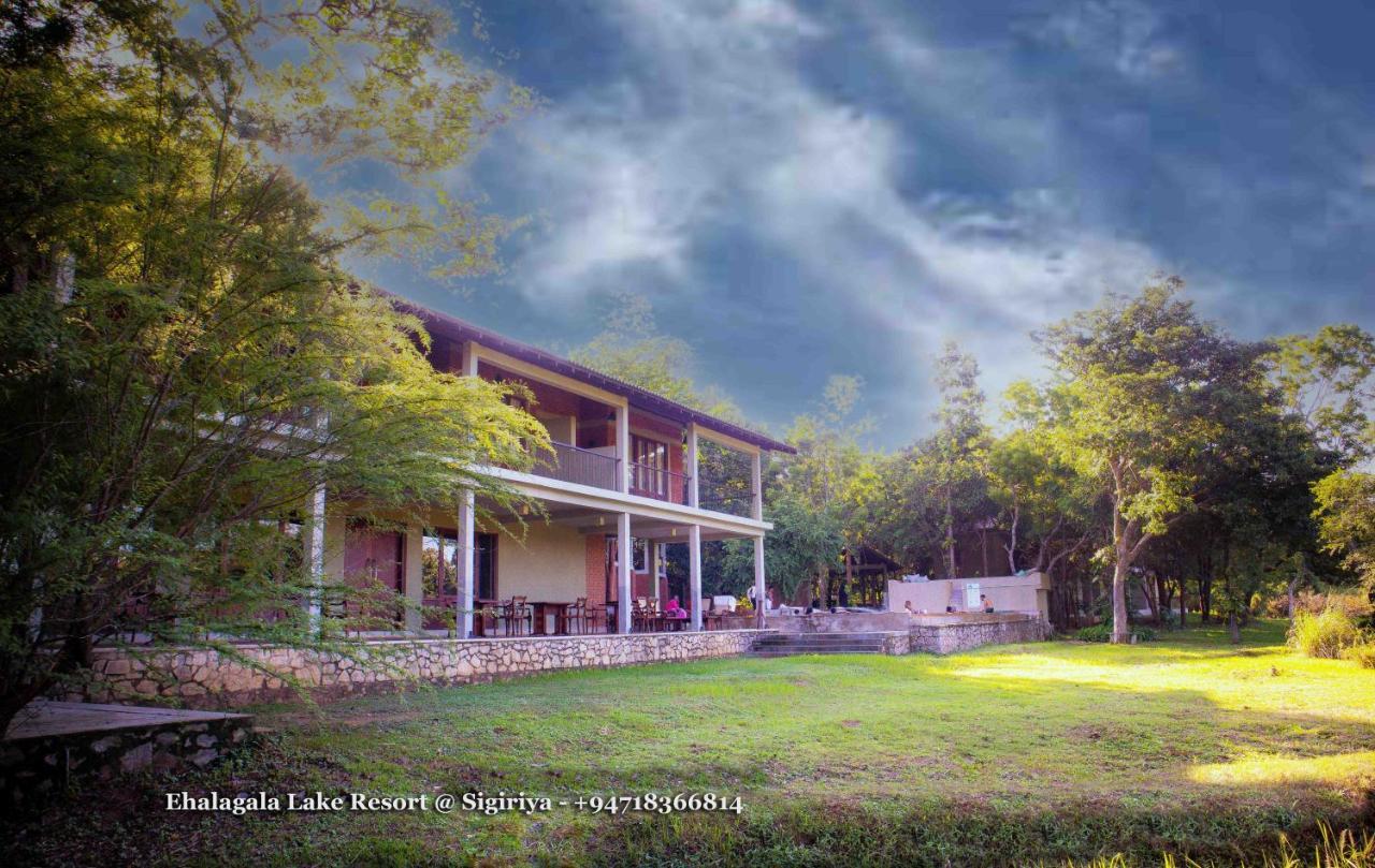 Ehalagala Lake Resort Sigiriya Eksteriør bilde