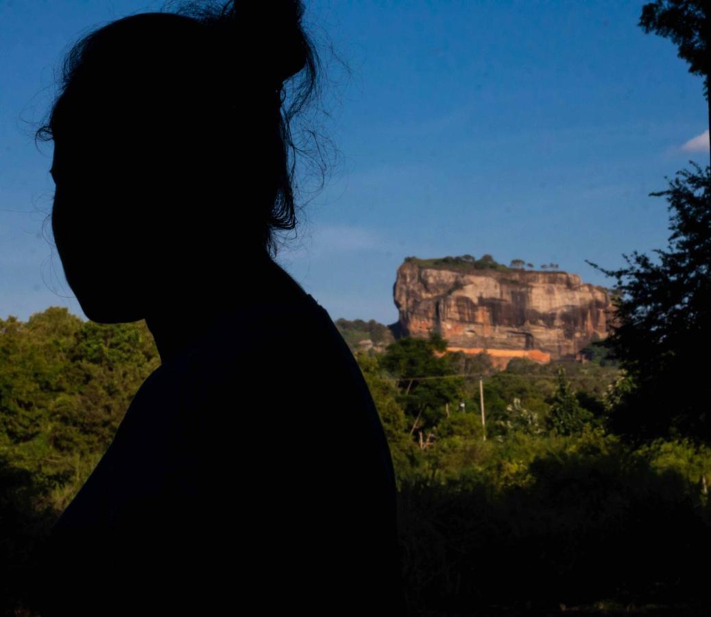 Ehalagala Lake Resort Sigiriya Eksteriør bilde