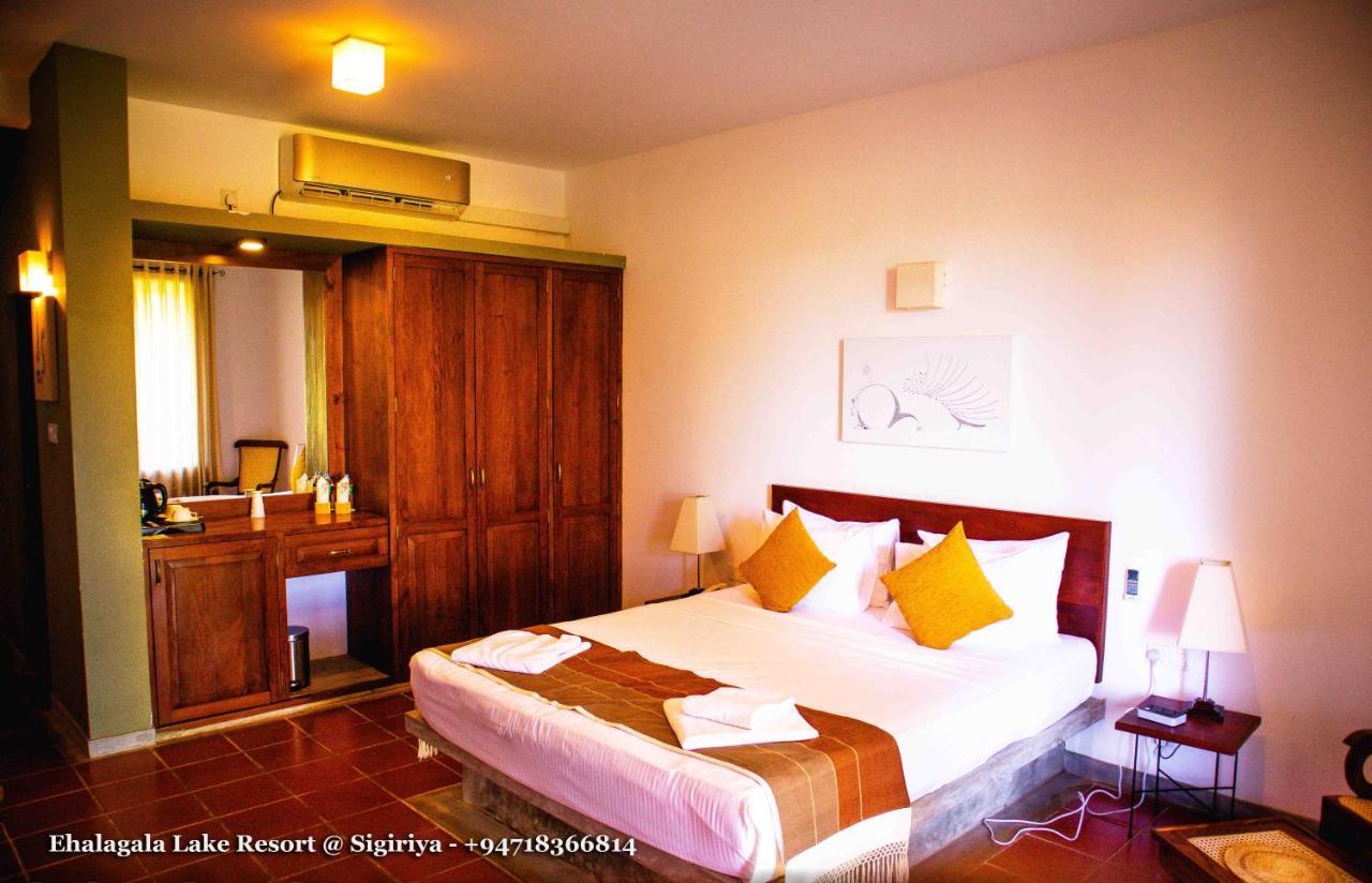 Ehalagala Lake Resort Sigiriya Eksteriør bilde